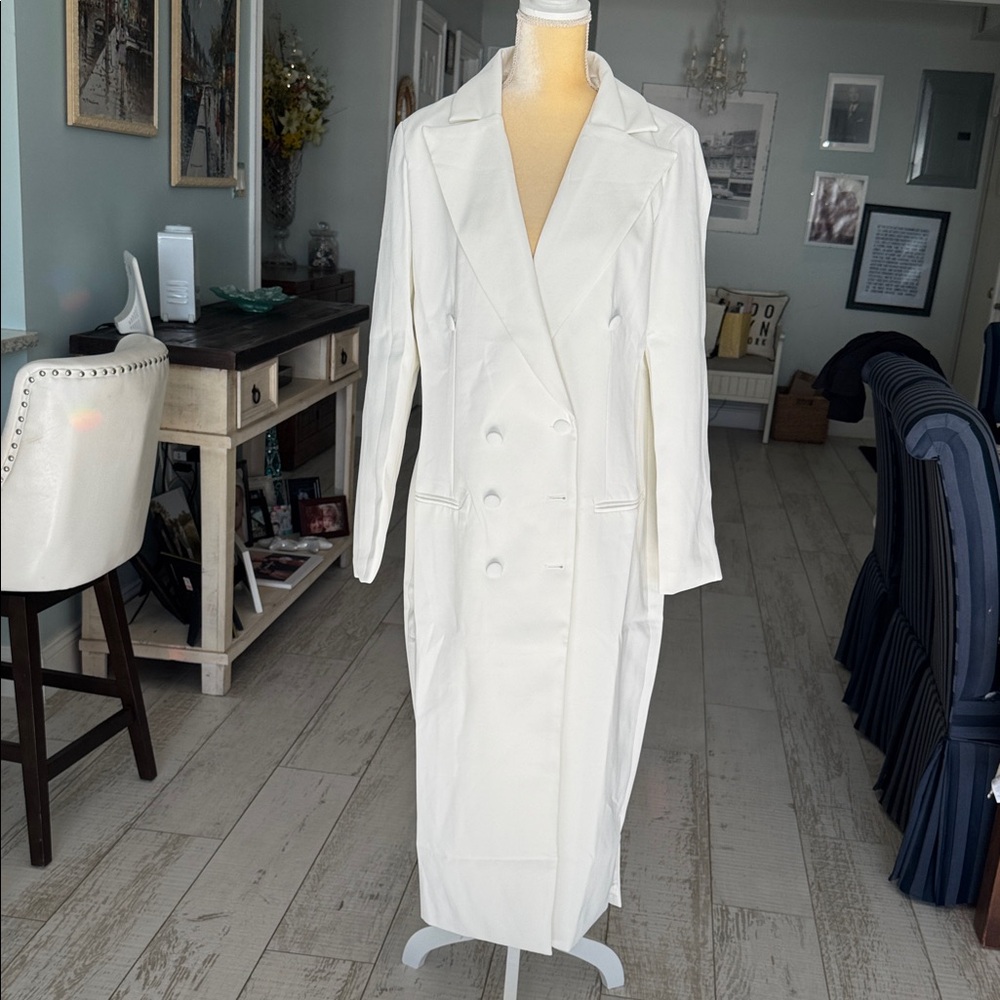 Women’s Long Sleeve Double-Breasted White Dress Coat